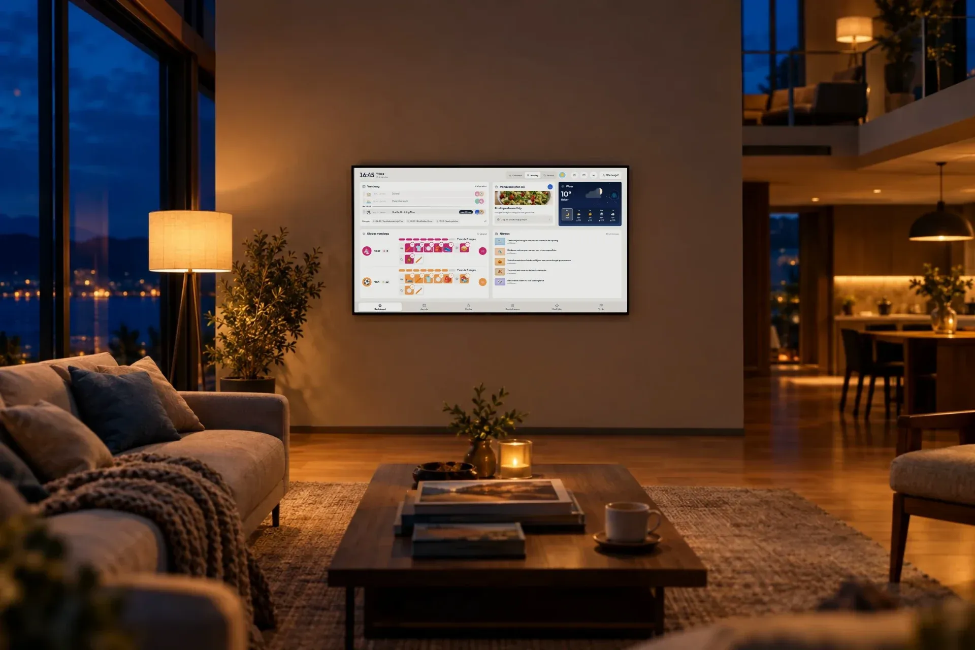 Een woonkamer in de avond, in de nacht en in de vroege ochtend; 's nachts is het scherm aan de muur uit